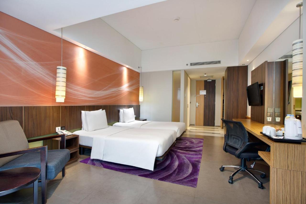 Holiday Inn Bandung Pasteur By Ihg Εξωτερικό φωτογραφία